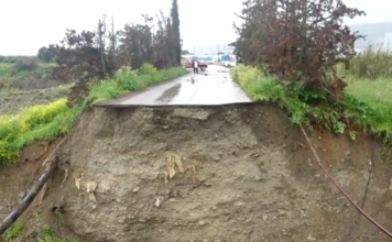 Κακοκαιρία: Εικόνες αποκάλυψης στην Κρήτη – Κατέρρευσε γέφυρα στο Τυμπάκι