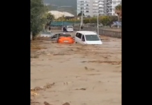 Τουρκία: Σφοδρές βροχοπτώσεις και πλημμύρες – Ορμητικοί χείμαρροι παρέσυραν πολίτες και ΙΧ