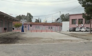 Χαλάνδρι: Καρατομήθηκε η διευθύντρια που έβαζε τους μαθητές να σκάβουν για να σβηστούν απουσίες