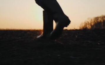 Κώστας Γρεβενίτης: «Με μπλέκουν άδικα» – Τι λέει ο πρώην επιστάτης του