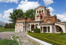 Η εκκλησία της Ελλάδας με την πιο «ανορθόδοξη» αρχιτεκτονική είναι στην Αρκαδία