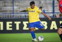 Παναιτωλικός: «Έχει κολλήσει του Τσούρα στην Μπλούμινγκ», γράφουν στη Βολιβία