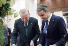 Ο Κυριάκος Μητσοτάκης τηλεφώνησε στον Ρετζέπ Ταγίπ Ερντογάν για τα γενέθλιά του