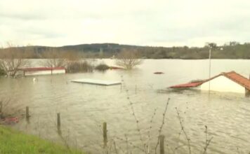 Πάνω από 150.000 στρέμματα έγιναν λίμνη στον Έβρο – Αναχώματα τοποθετεί ο στρατός