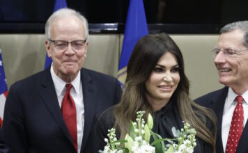 Κίμπερλι Γκιλφόιλ: «Συζητήσαμε με Αμερικανούς γερουσιαστές τη δύναμη των σχέσεων ΗΠΑ και Ελλάδας»