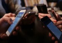 Μοιρασμένες οι απόψεις για το «ψηφιακό μπλόκο» στα μέσα κοινωνικής δικτύωσης των κάτω των 15