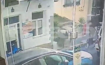 Πύλος: Στο MEGA ο 25χρονος που ξυλοκόπησε τον κομμωτή του επειδή δεν του άρεσε το κούρεμα