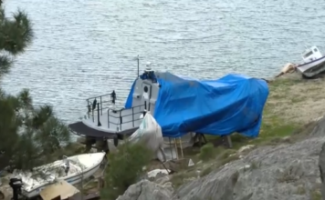 Χίος: Φυλάσσεται το σκάφος του Λιμενικού – Θα ελεγχθεί από πραγματογνώμονες