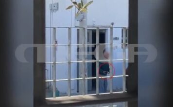 Ρέντης: 85χρονος έβγαλε όπλο και απείλησε μαθητές – Βίντεο ντοκουμέντο