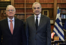 Αντώνης Σαμαράς σε Κωνσταντίνο Τασούλα: «Σε λάθος κατεύθυνση» τα εθνικά, αδιέξοδα στο εσωτερικό