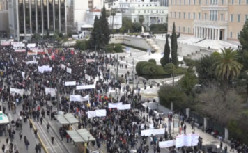 Τρία χρόνια από την τραγωδία των Τεμπών – Συγκεντρώσεις σε όλη τη χώρα για την «μαύρη» επέτειο