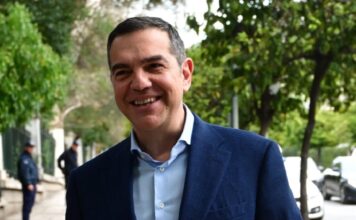 Αλέξης Τσίπρας: Οι προοδευτικές δυνάμεις πρέπει να αντισταθούμε