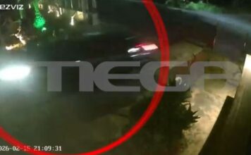 Χανιά: Η στιγμή που μεθυσμένος οδηγός «μπουκάρει» σε αυλή επιχείρησης – MEGA ντοκουμέντο