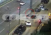 Καλλιθέα: Τροχαίο-σοκ στη λεωφόρο Συγγρού – Σύγκρουση ΙΧ με μοτοσικλέτα