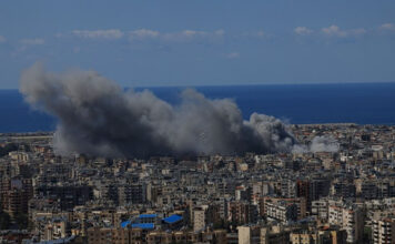 Αδιάκοποι βομβαρδισμοί από ΗΠΑ και Ισραήλ στο Ιράν