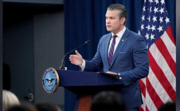 «Βόμβα» των Financial Times για τον υπουργό Πολέμου των ΗΠΑ – Χρηματιστής του επιχείρησε να επενδύσει εκατομμύρια στην άμυνα