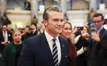 Πιτ Χέγκσεθ: Ποιος είναι ο υπουργός Άμυνας των ΗΠΑ – Από το Fox News στο Πεντάγωνο