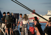 Χατζηδάκης για αυξήσεις στα ακτοπλοϊκά εισιτήρια: Εξετάζονται παρεμβάσεις, είμαστε ήδη σε συζητήσεις με τις εταιρείες