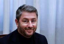 Νίκος Ανδρουλάκης για Παγκόσμια Ημέρα Γυναίκας: «Άμεση εφαρμογή ίσης αμοιβής για την ίδια εργασία μεταξύ ανδρών και γυναικών»