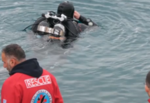 Λιμανάκια Βουλιαγμένης: Συνεχίζονται οι έρευνες για τον δύτη που χάθηκε σε κατάδυση την Κυριακή