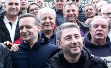 ΠΑΣΟΚ: Στα «χαρακώματα» Ανδρουλάκης – Δούκας 16 μέρες πριν από το συνέδριο