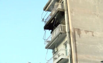 Ταύρος: Φωτιά σε διαμέρισμα 4ου ορόφου – Απεγκλωβίστηκε 50χρονος χωρίς τις αισθήσεις του