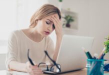 Ημέρα Γυναίκας: Oι 9 θλιβερές πρωτιές των εργαζόμενων γυναικών στην Ελλάδα