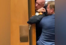 ΗΠΑ: Η στιγμή που βετεράνος πεζοναύτης διαμαρτύρεται στη Γερουσία για τον πόλεμο στο Ιράν