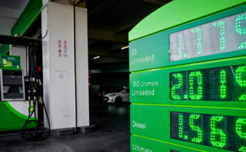 Μέτρα κατά της ακρίβειας λόγω Μέσης Ανατολής: Πυρά της αντιπολίτευσης για τα όσα ανακοινώθηκαν