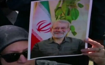 Θρήνος χιλιάδων Ιρανών στην κηδεία του Αλί Λαριτζανί – Ορκίζονται εκδίκηση