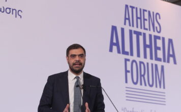 Παύλος Μαρινάκης: «Έχει έρθει η ώρα να ανοίξει η συζήτηση για να καταργηθεί η ανωνυμία στο διαδίκτυο, να βγάλουμε δηλαδή τις κουκούλες»