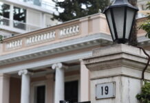 ΝΔ: Σχέδιο αποδόμησης απέναντι στη γραμμή του ΠΑΣΟΚ κατά της συγκυβέρνησης