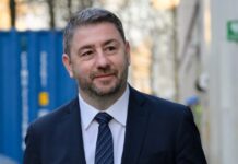 Ανδρουλάκης: Η Ευρώπη να πάρει πρωτοβουλίες ειρήνευσης – Κάποιοι ηγέτες συμπεριφέρονται ως υποτελείς του Τραμπ