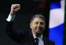 Ανδρουλάκης στο συνέδριο του ΠΑΣΟΚ: Στόχος να νικήσουμε τη ΝΔ, μαζί θα κερδίσουμε την Ελλάδα που αξίζουμε