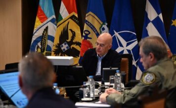 Νίκος Δένδιας: Έκτακτη σύσκεψη στο υπουργείο Εθνικής Άμυνας για τις εξελίξεις στη Μέση Ανατολή