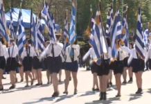 Συγκίνηση και υπερηφάνεια στις μαθητικές παρελάσεις σε κάθε γωνιά της Ελλάδας