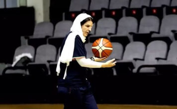 «Οι αθλήτριες της εθνικής Ιράν ελέγχονται από security και διορθώνονται» – Η Ελένη Καπογιάννη στο MEGA για την διαμονή της στο Ιράν