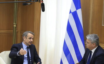 Συνάντηση Μητσοτάκη – Νατσιού: Όσα ειπώθηκαν εκτός κάμερας για το ενιαίο αμυντικό δόγμα, τους «πατριώτες της φακής» και τους γάμους των γιων του