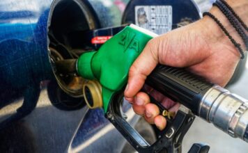 Τα μέτρα που εξετάζει η κυβέρνηση για αισχροκέρδεια, στήριξη πολιτών και επιχειρήσεων λόγω του πολέμου στη Μέση Ανατολή