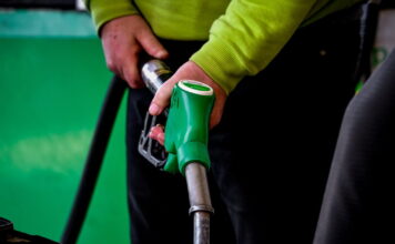 Μέτρα για την ακρίβεια ανακοινώνουν το μεσημέρι Χατζηδάκης, Παπασταύρου και Θεοδωρικάκος