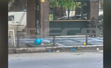 Θεσσαλονίκη: 5χρονος πετούσε αντικείμενα από μπαλκόνι 6ου ορόφου – Εκλήθη η αστυνομία