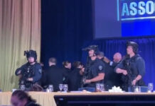 ΗΠΑ: Απομακρύνθηκε από δείπνο ο Τραμπ μετά από πυροβολισμούς σε ξενοδοχείο