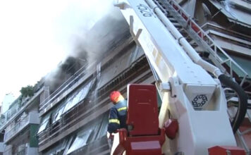 Φωτιά σε διαμέρισμα στον Κολωνό – 2 νεκροί