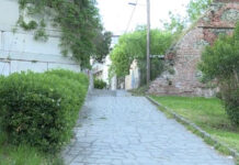 Αιματηρό επεισόδιο στο κέντρο της Θεσσαλονίκης – Πυροβόλησαν 28χρονο στα πόδια