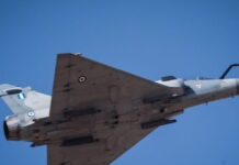 «Le Parisien Matin»: Η Αθήνα εξετάζει σχέδιο για Mirage στην Ουκρανία με αντάλλαγμα Rafale – Διάψευση Μαρινάκη