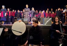 Αγρίνιο: Συγκίνησε το κοινό η μουσική παράσταση "Μύρο από μνήμη και σπαθί"