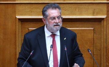 Μετά τον Κεδίκογλου και ο Παναγιωτόπουλος «κουνάει μαντίλι» στον ΣΥΡΙΖΑ: «Θα είμαι με τον Τσίπρα, είτε έτσι είτε αλλιώς»