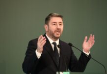 ΠΑΣΟΚ: Ο Νίκος Ανδρουλάκης θα προτείνει για γραμματέα τον Γιάννη Βαρδακαστάνη