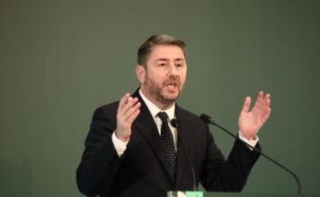 ΠΑΣΟΚ: Ο Νίκος Ανδρουλάκης θα προτείνει για γραμματέα τον Γιάννη Βαρδακαστάνη