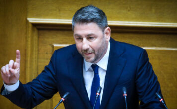 Νίκος Ανδρουλάκης: Τρεις παρεμβάσεις για να σταματήσει η ασυδοσία των τραπεζών